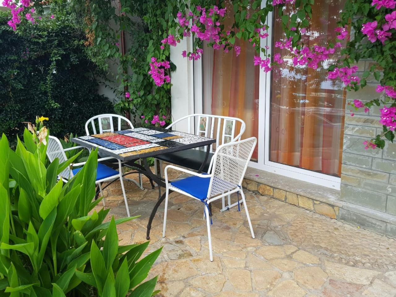 Olives Residence Dhermi Exterior photo